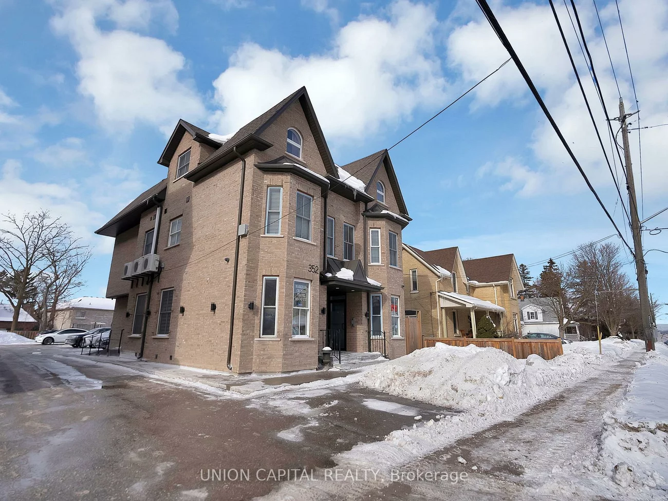 352, Main, Old Markham Village, Markham