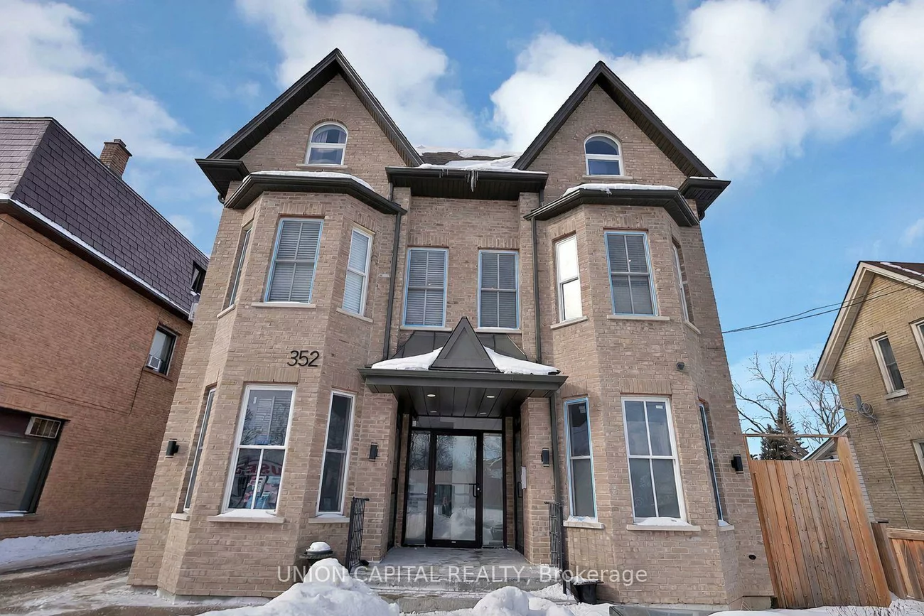 352, Main, Old Markham Village, Markham