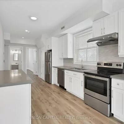 352, Main, Old Markham Village, Markham