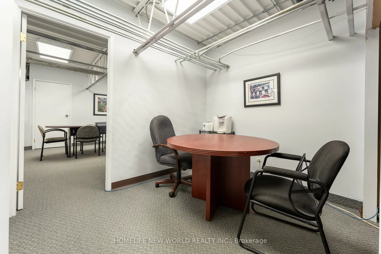 145, Royal Crest, Milliken Mills West, Markham