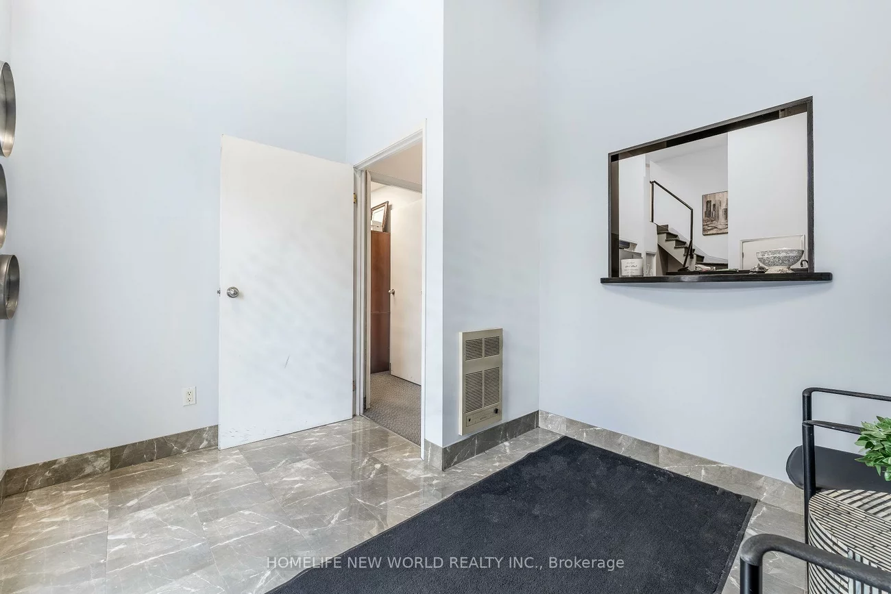 145, Royal Crest, Milliken Mills West, Markham