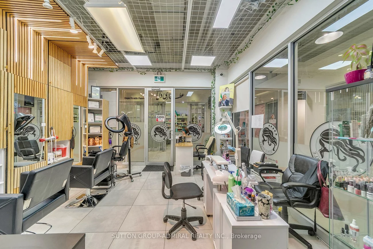 7181, Yonge, Grandview, Markham