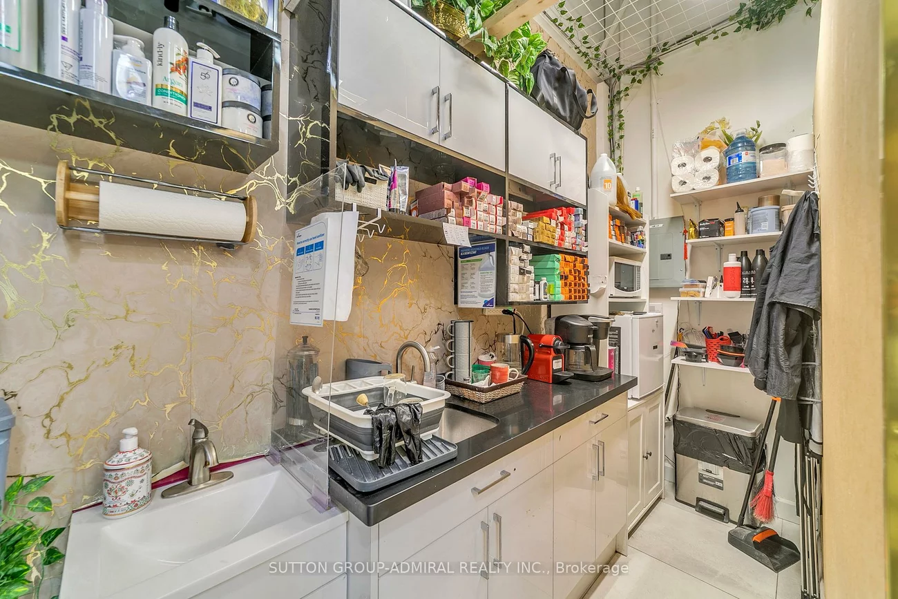 7181, Yonge, Grandview, Markham