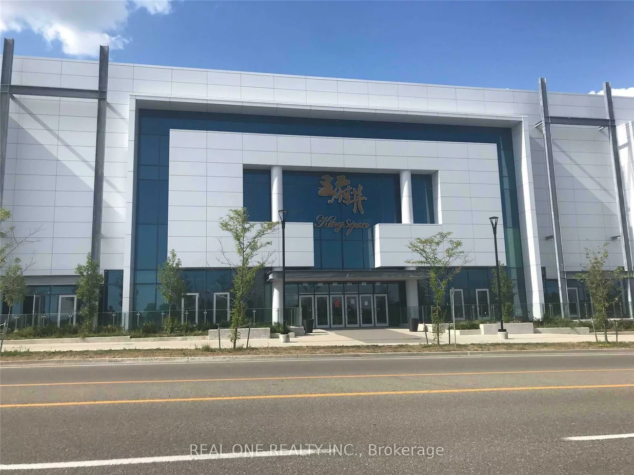 9390, Woodbine, Cachet, Markham