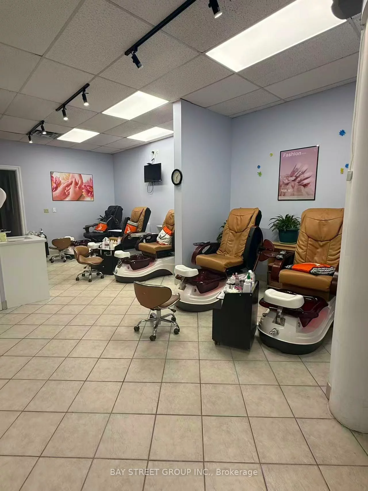 5694, Hwy 7, Bullock, Markham