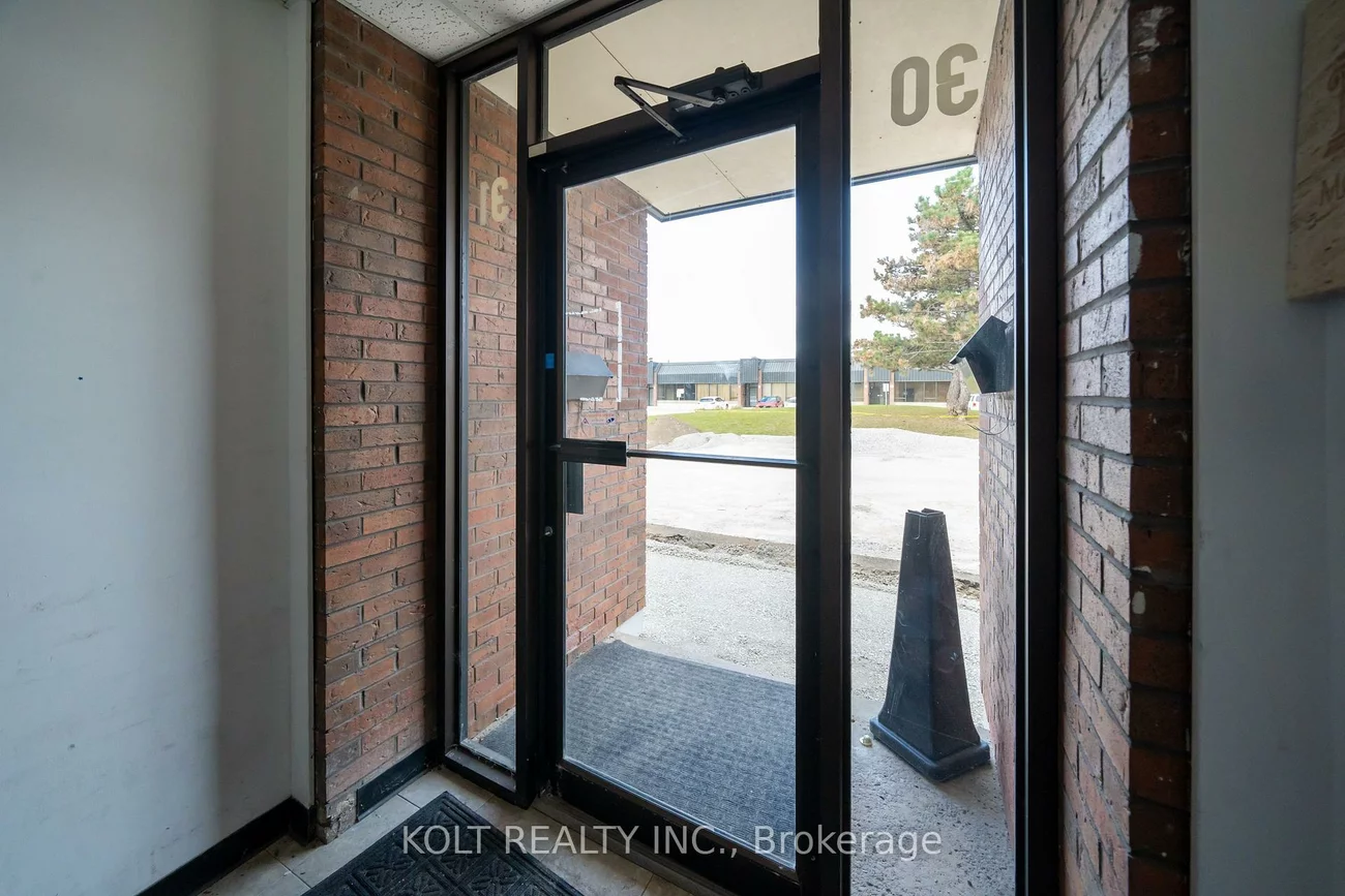 330, Esna Park, Milliken Mills West, Markham