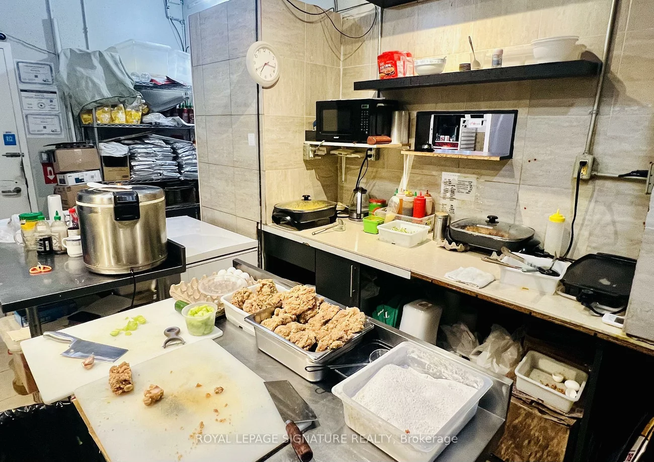 7181, Yonge, Grandview, Markham