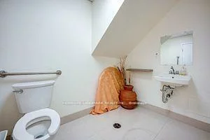 40, New Delhi, Cedarwood, Markham