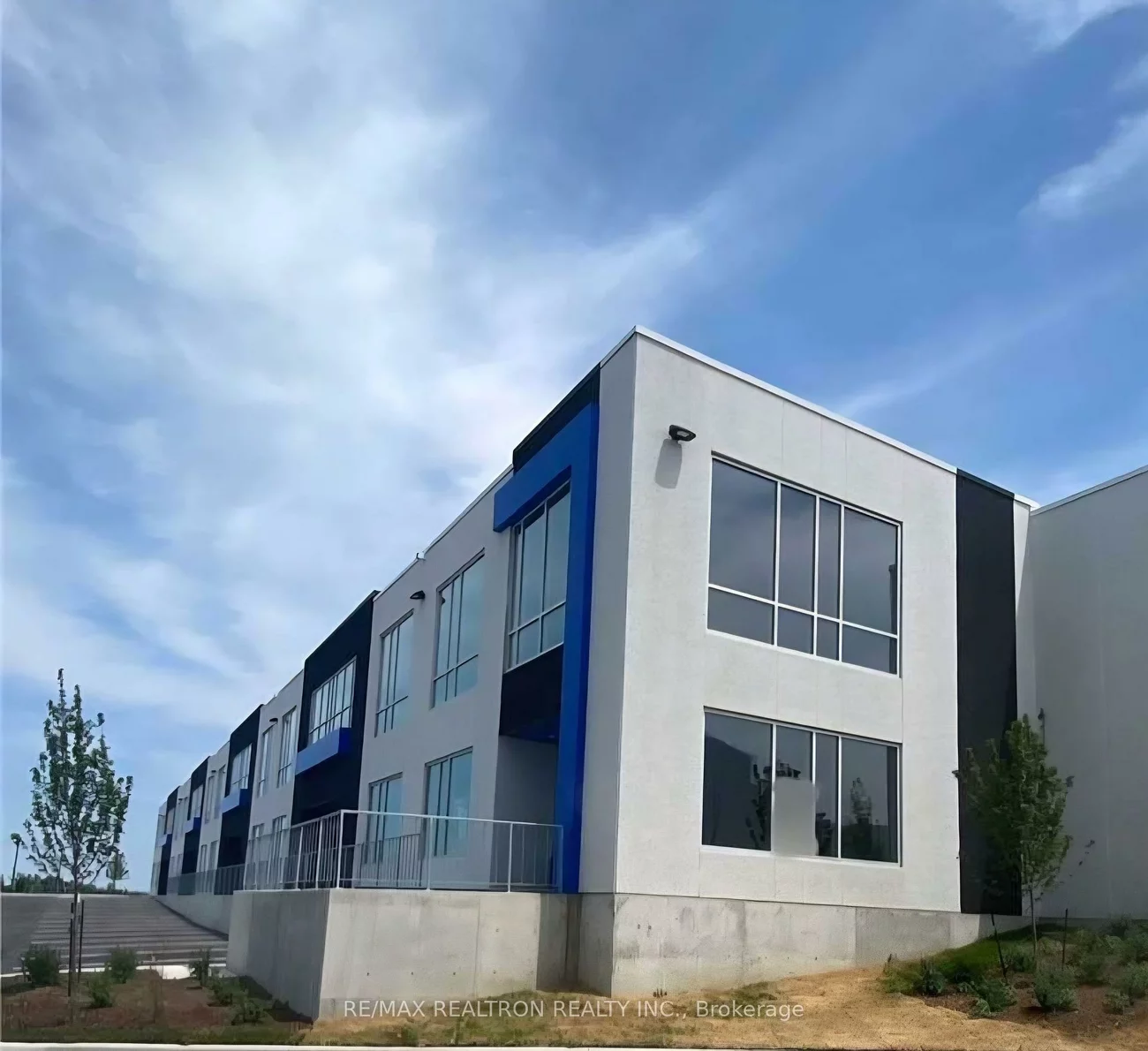 10952, Woodbine, Victoria Square, Markham