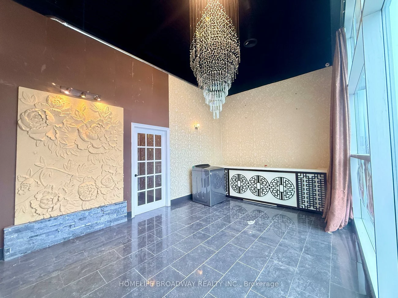 8241, Woodbine, Buttonville, Markham