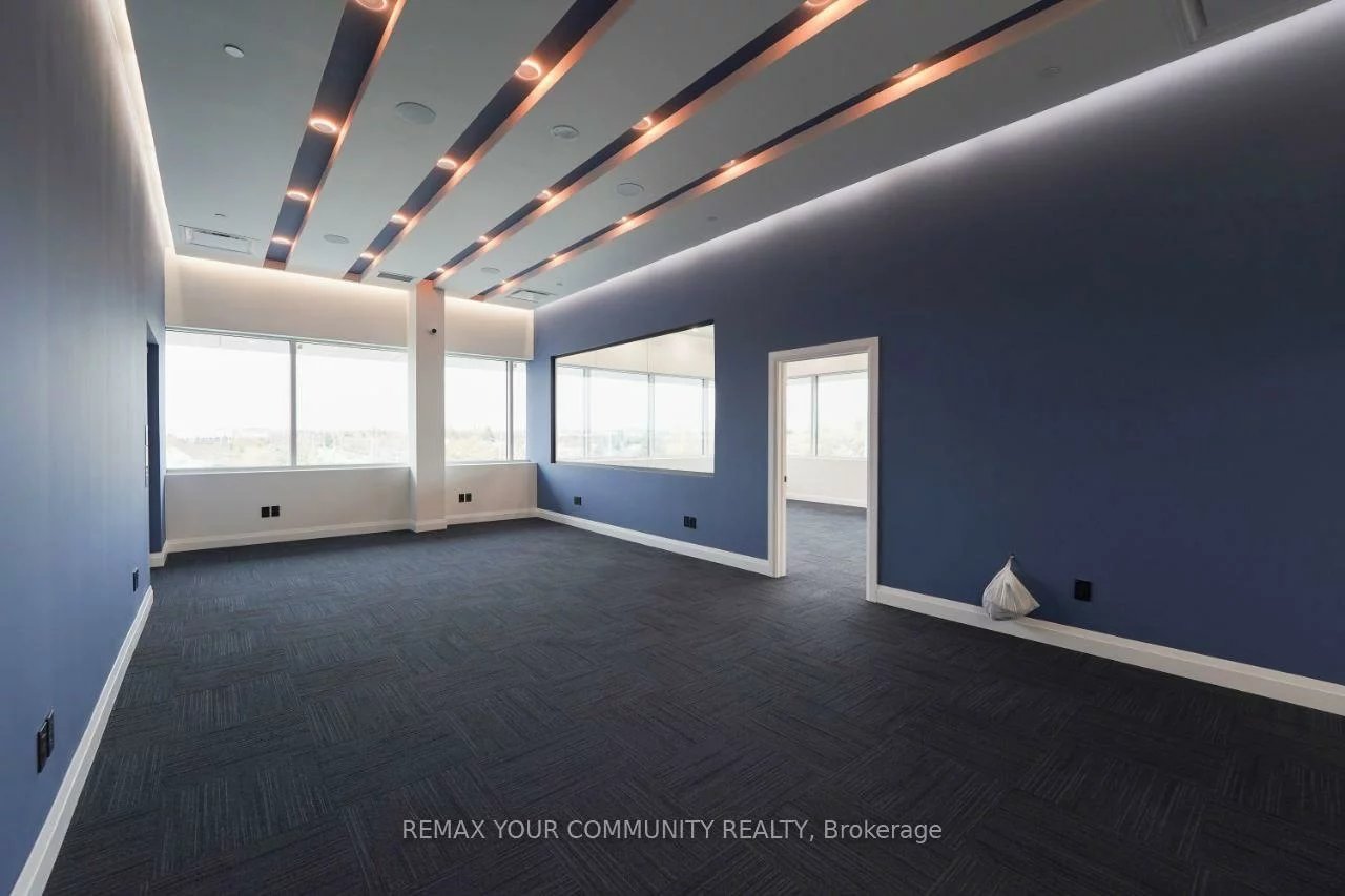 9390, Woodbine, Cachet, Markham