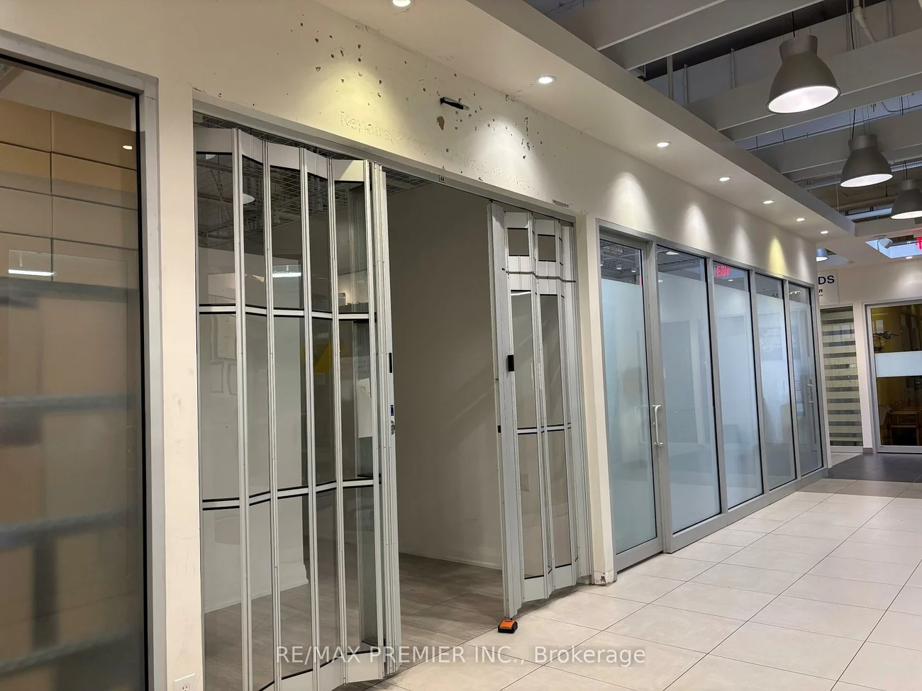 7181, Yonge, Grandview, Markham