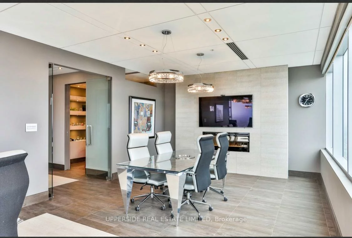 7191, Yonge, Thornhill, Markham