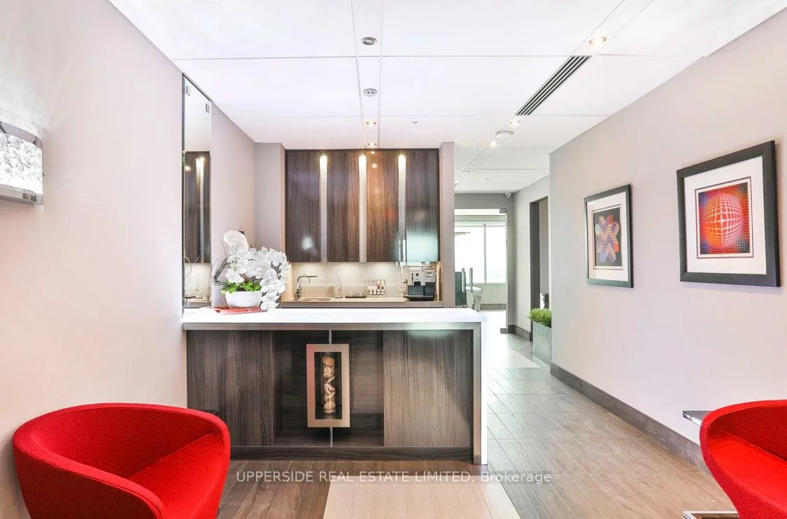 7191, Yonge, Thornhill, Markham