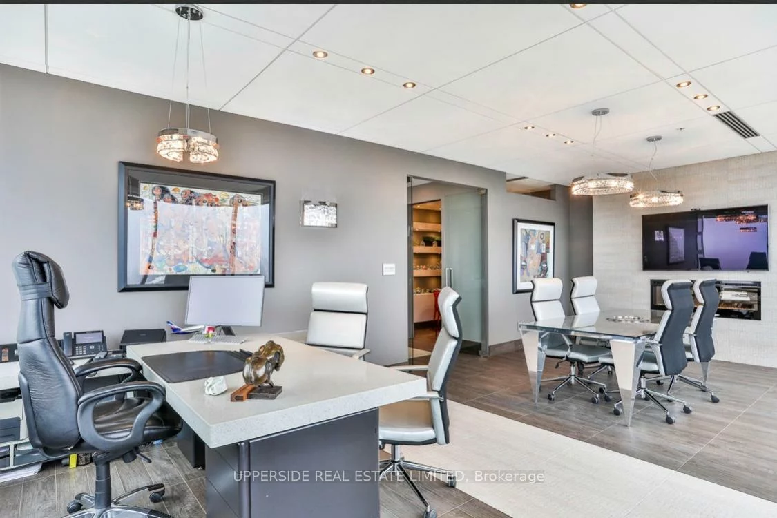 7191, Yonge, Thornhill, Markham