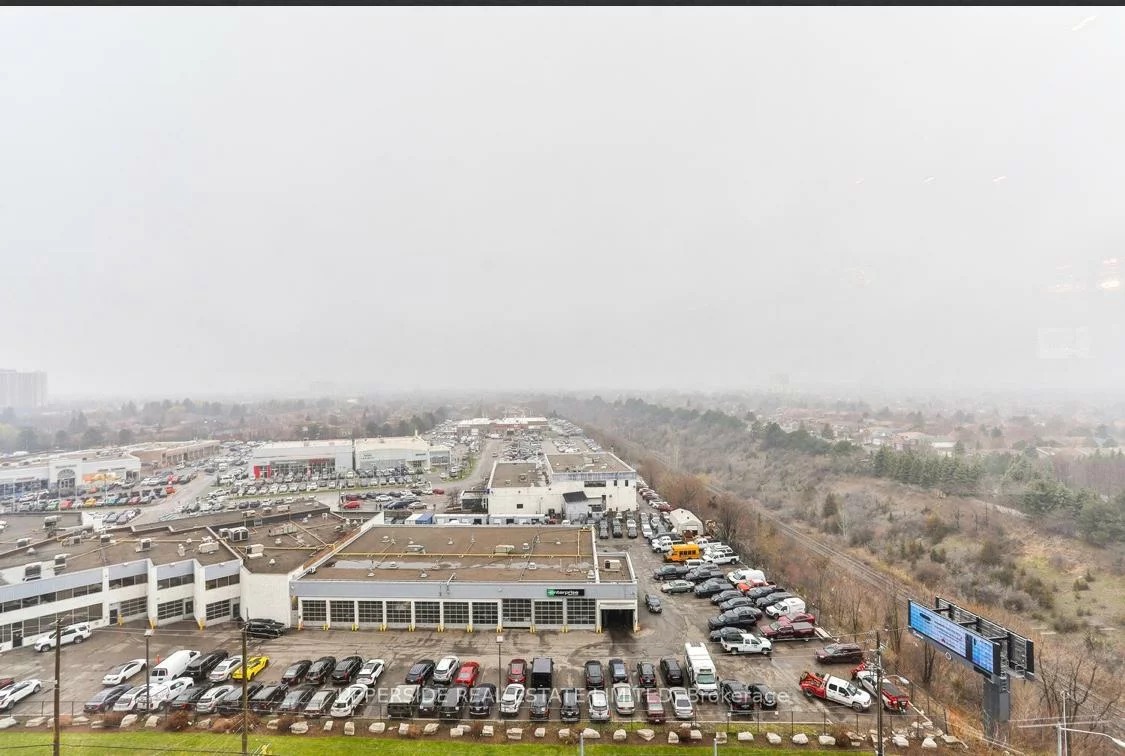 7191, Yonge, Thornhill, Markham