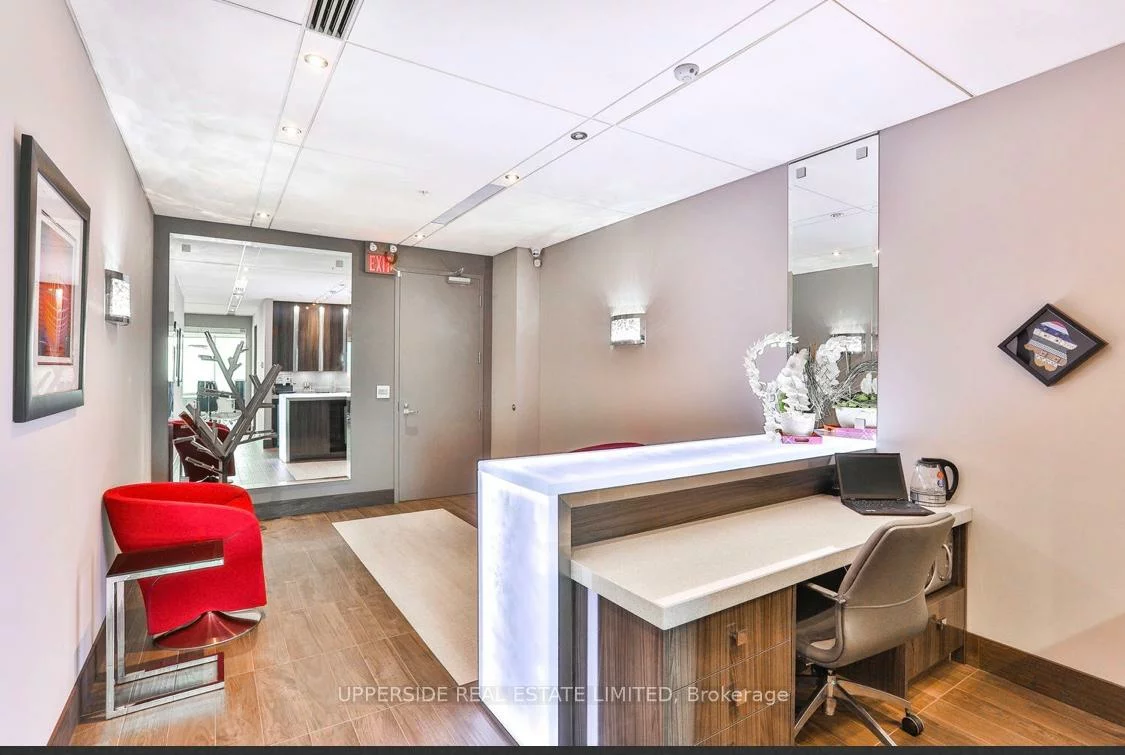 7191, Yonge, Thornhill, Markham