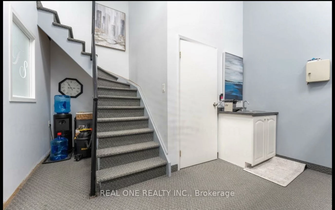 145, Royal Crest, Milliken Mills West, Markham