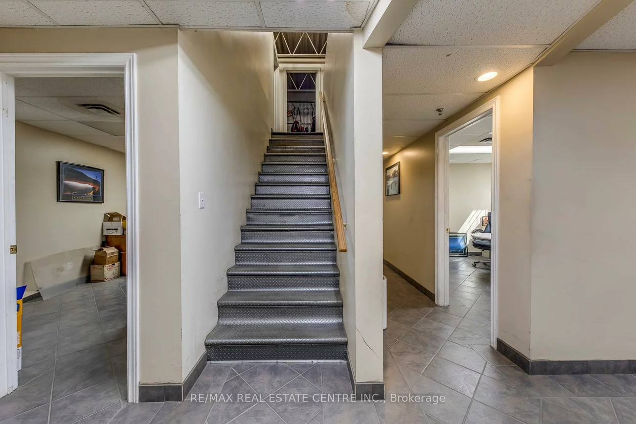 80, Travail, Middlefield, Markham