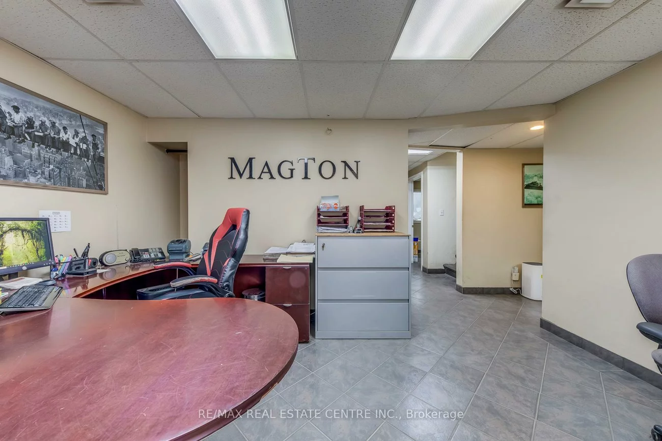 80, Travail, Middlefield, Markham