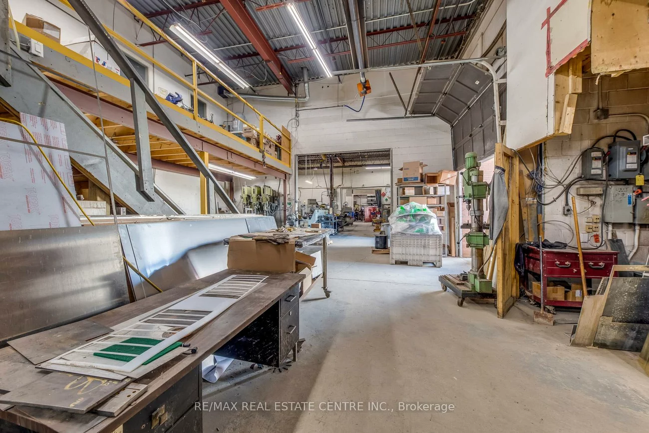 80, Travail, Middlefield, Markham