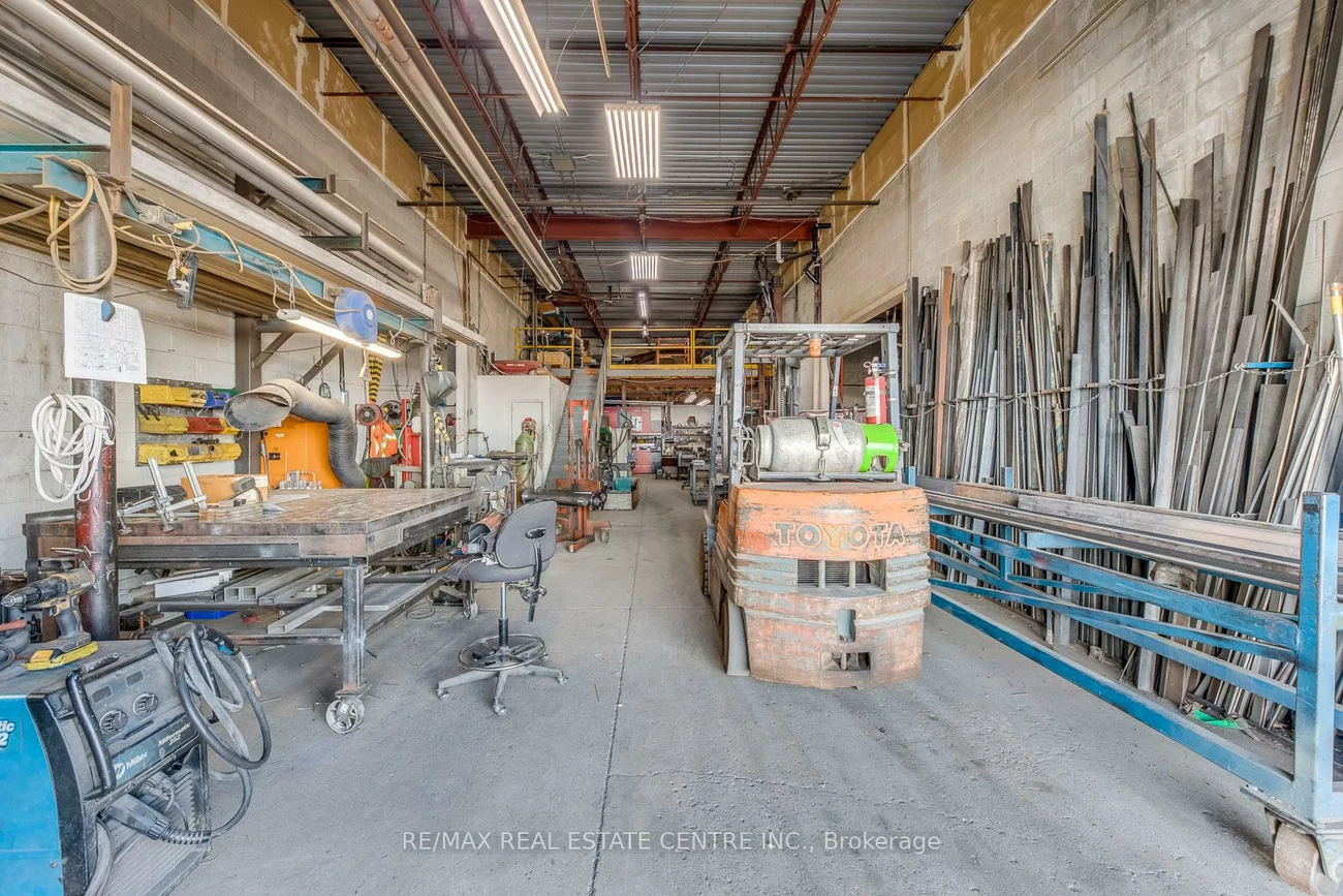80, Travail, Middlefield, Markham