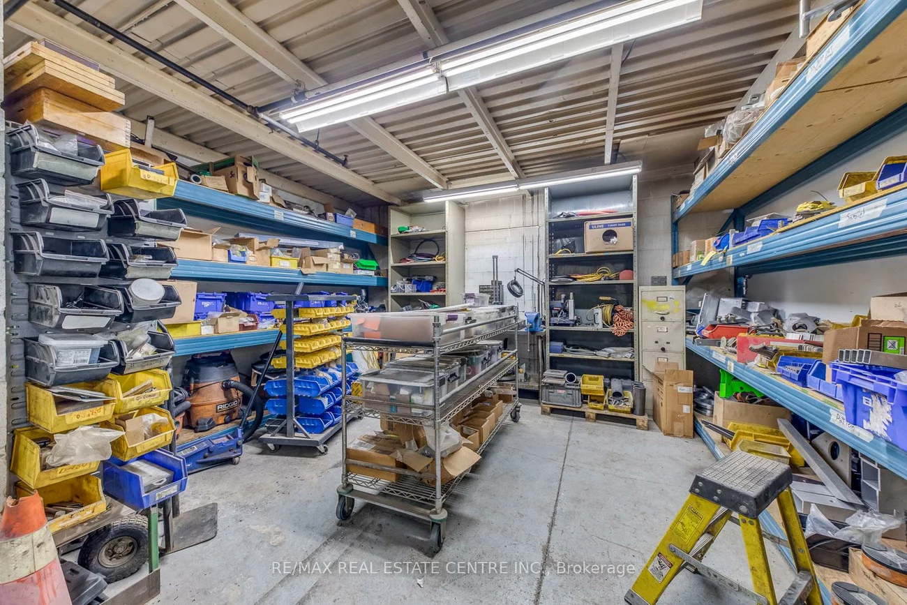 80, Travail, Middlefield, Markham