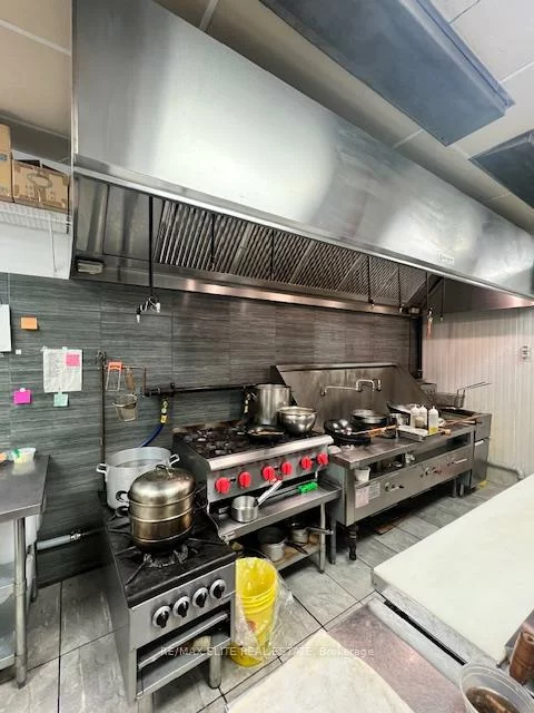 7181, Yonge, Grandview, Markham
