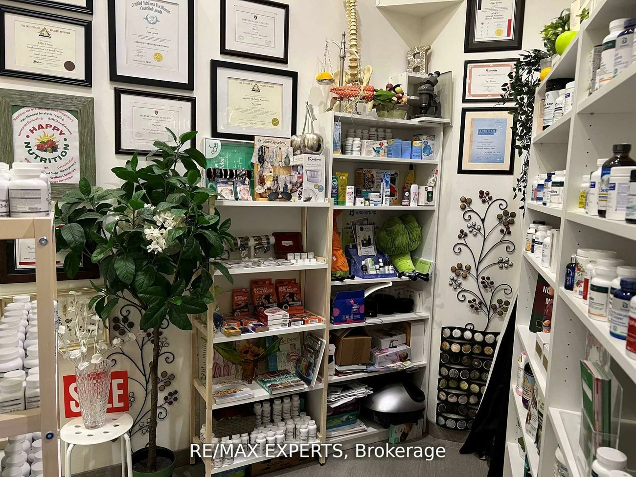 7163, Yonge, Thornhill, Markham