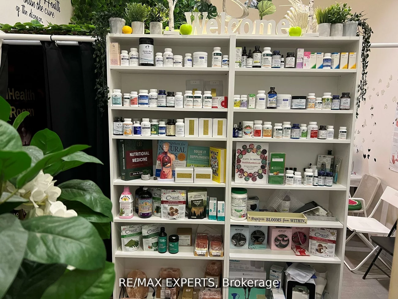 7163, Yonge, Thornhill, Markham