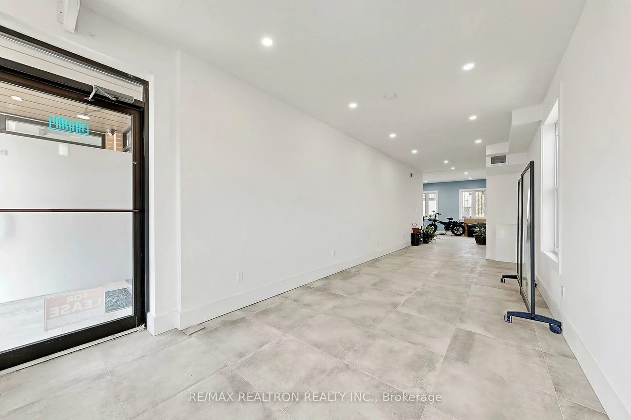 352, Main, Old Markham Village, Markham