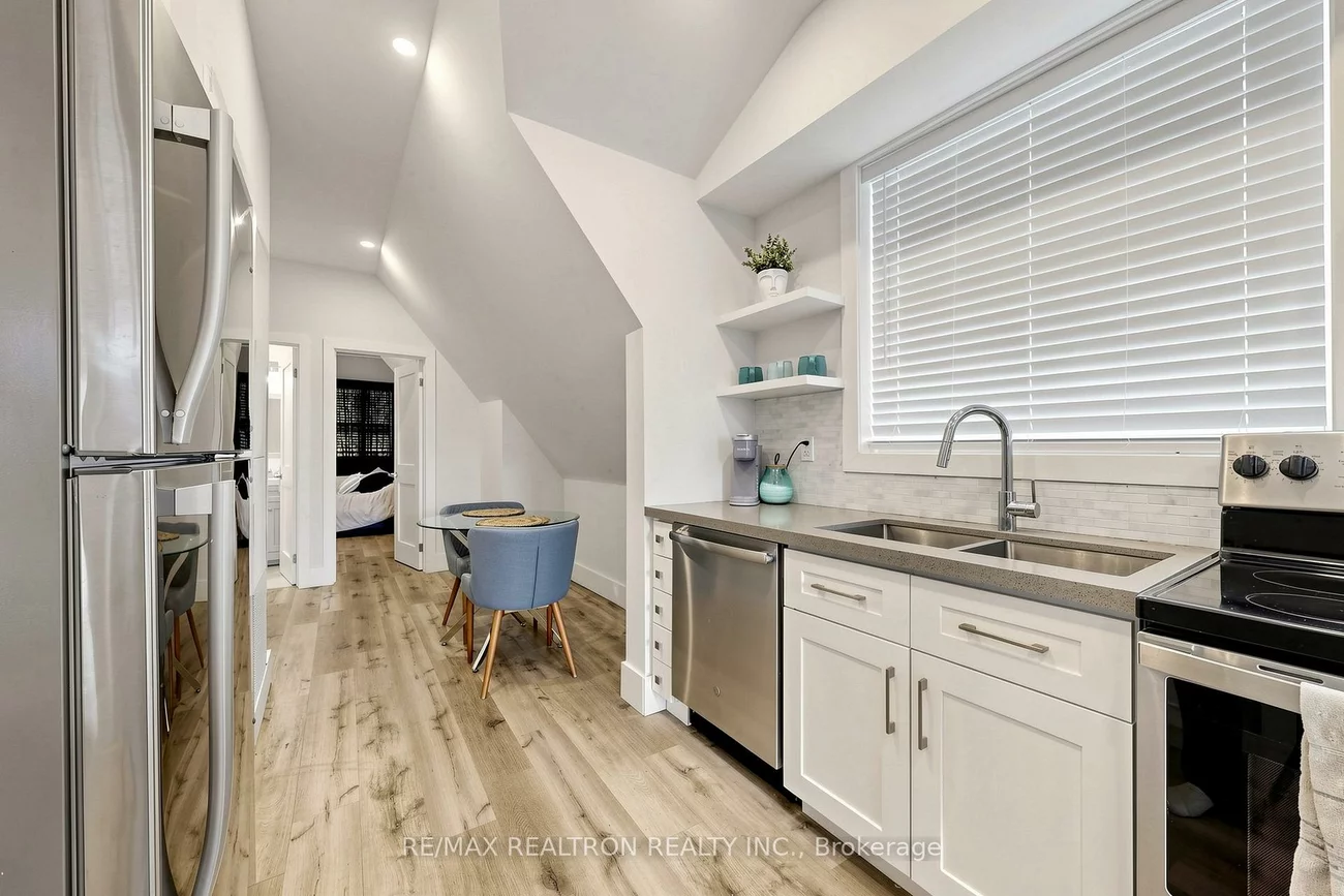 352, Main, Old Markham Village, Markham