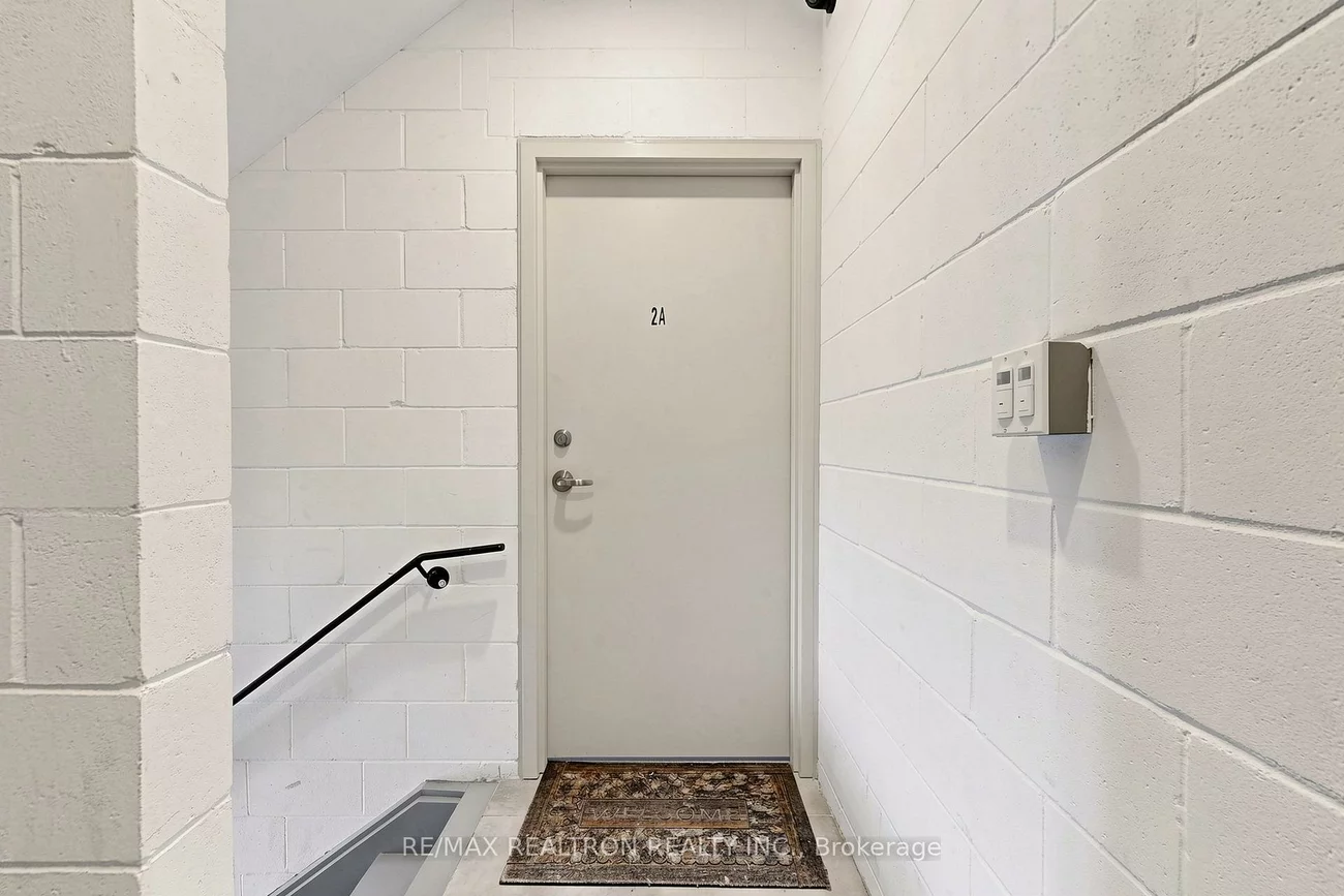 352, Main, Old Markham Village, Markham