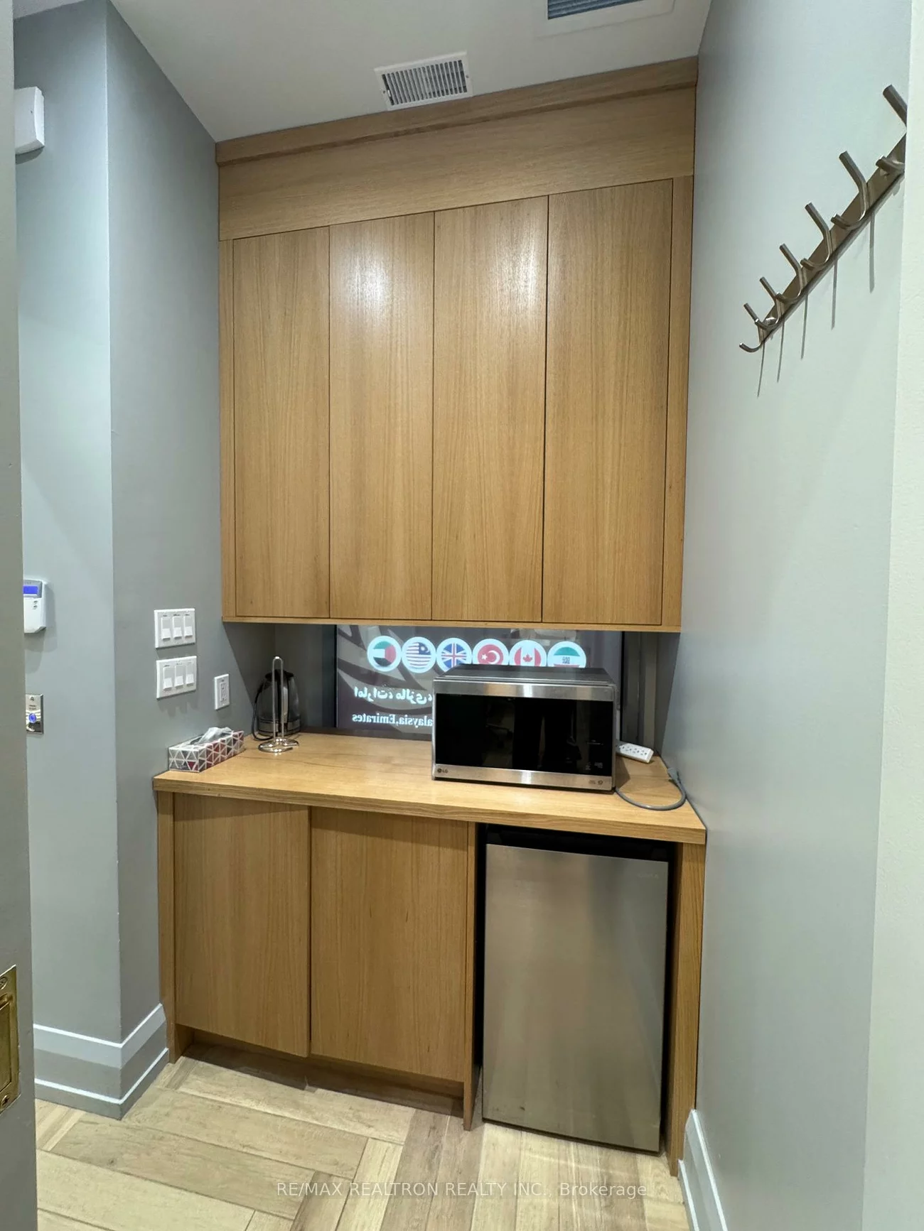 7181, Yonge, Grandview, Markham