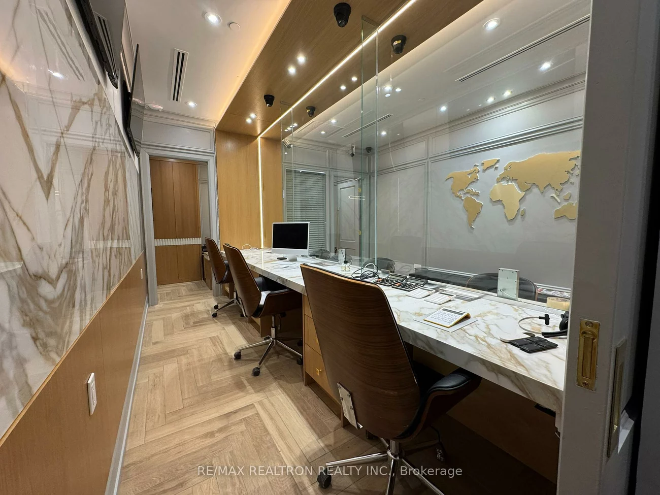 7181, Yonge, Grandview, Markham