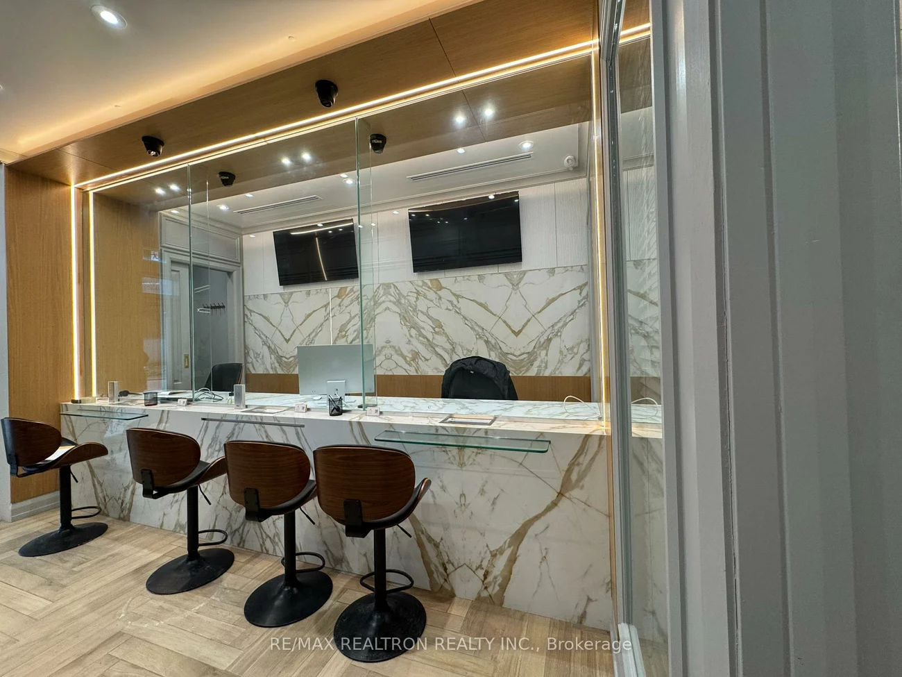 7181, Yonge, Grandview, Markham