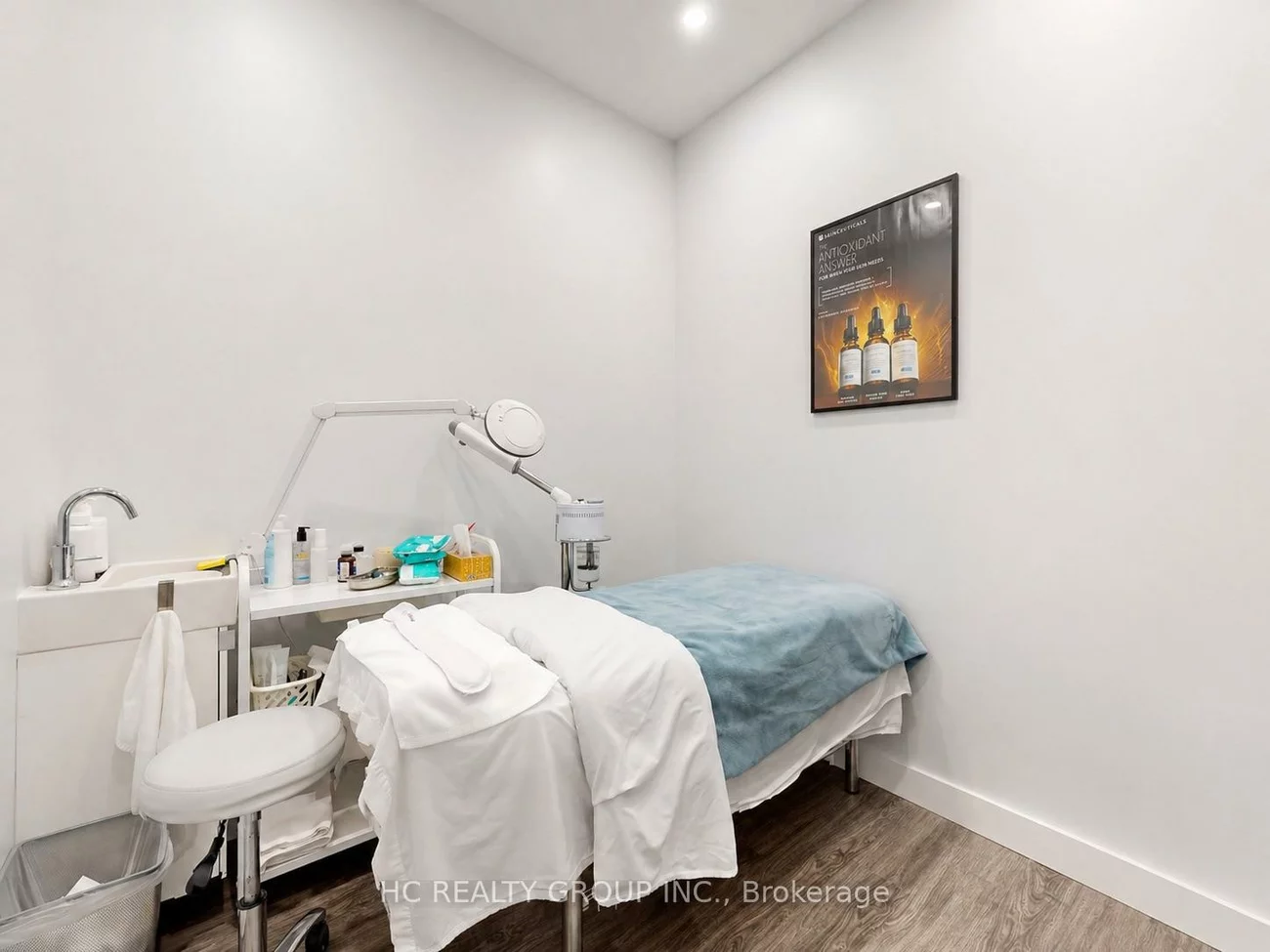 7181, Yonge, Grandview, Markham