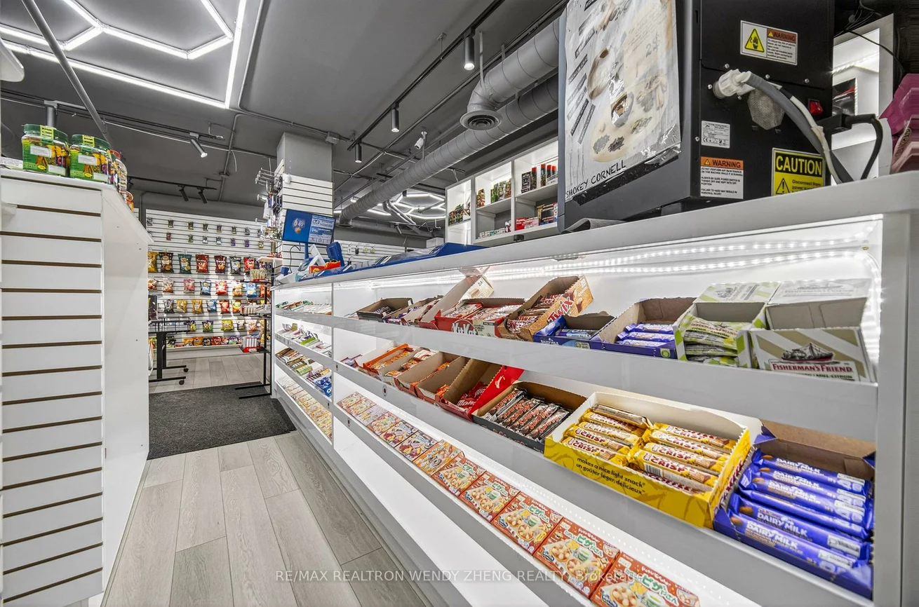 3332, Bur Oak, Cornell, Markham