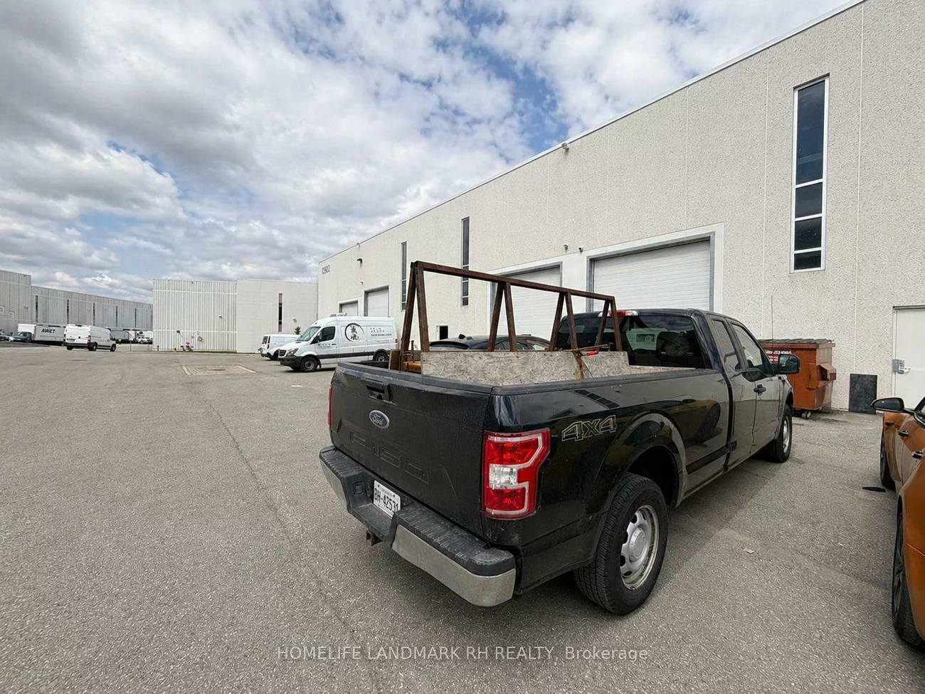 10952, Woodbine, Victoria Square, Markham