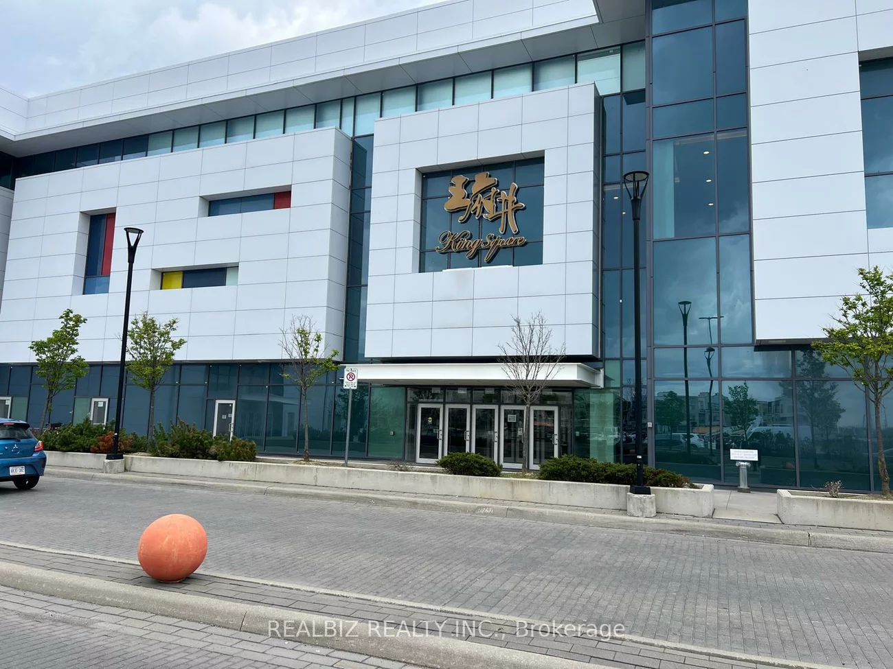 9390, Woodbine, Cachet, Markham