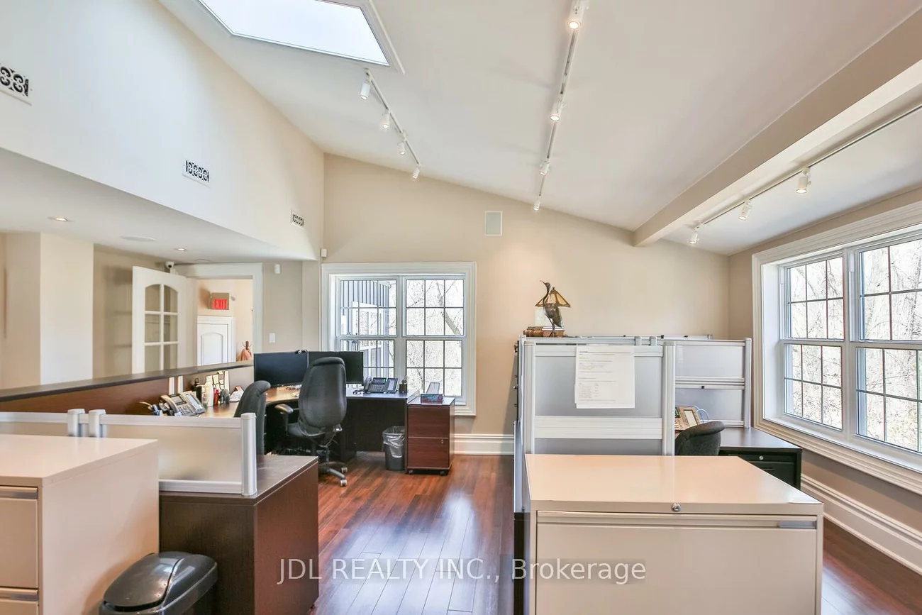 145, Main, Unionville, Markham