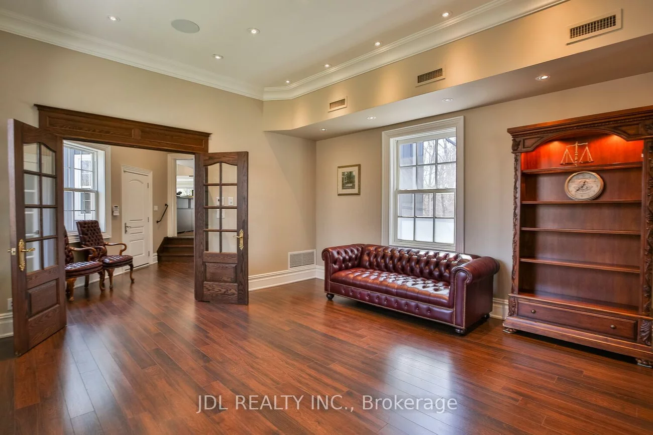 145, Main, Unionville, Markham