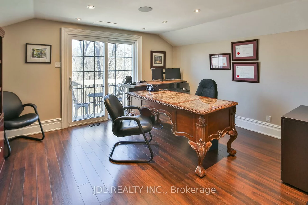 145, Main, Unionville, Markham
