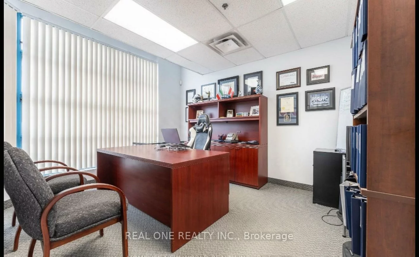 145, Royal Crest, Milliken Mills West, Markham