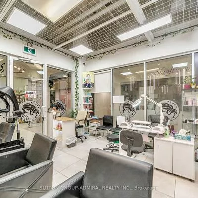 7181, Yonge, Grandview, Markham