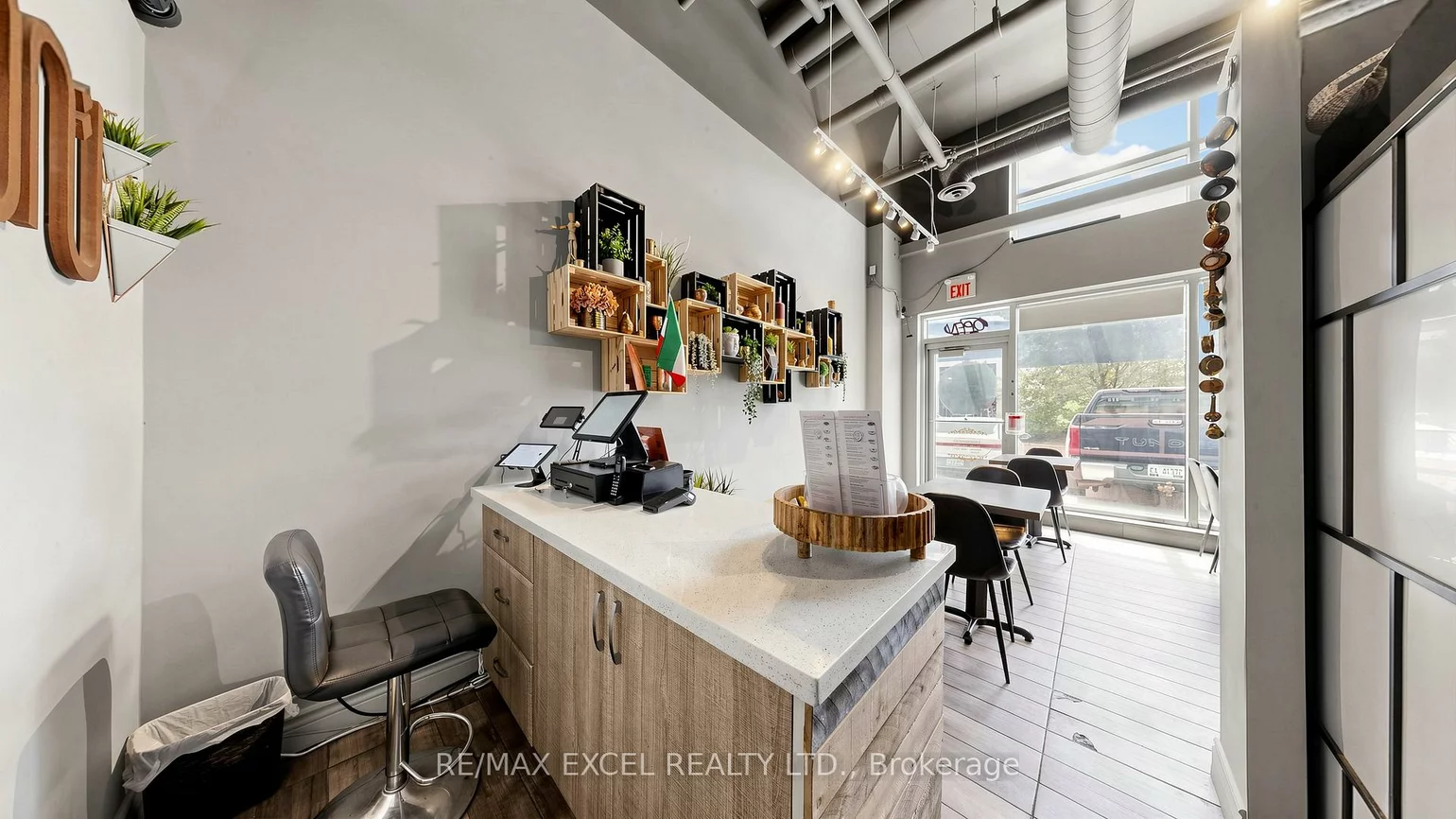 7181, YONGE, Thornhill, Markham