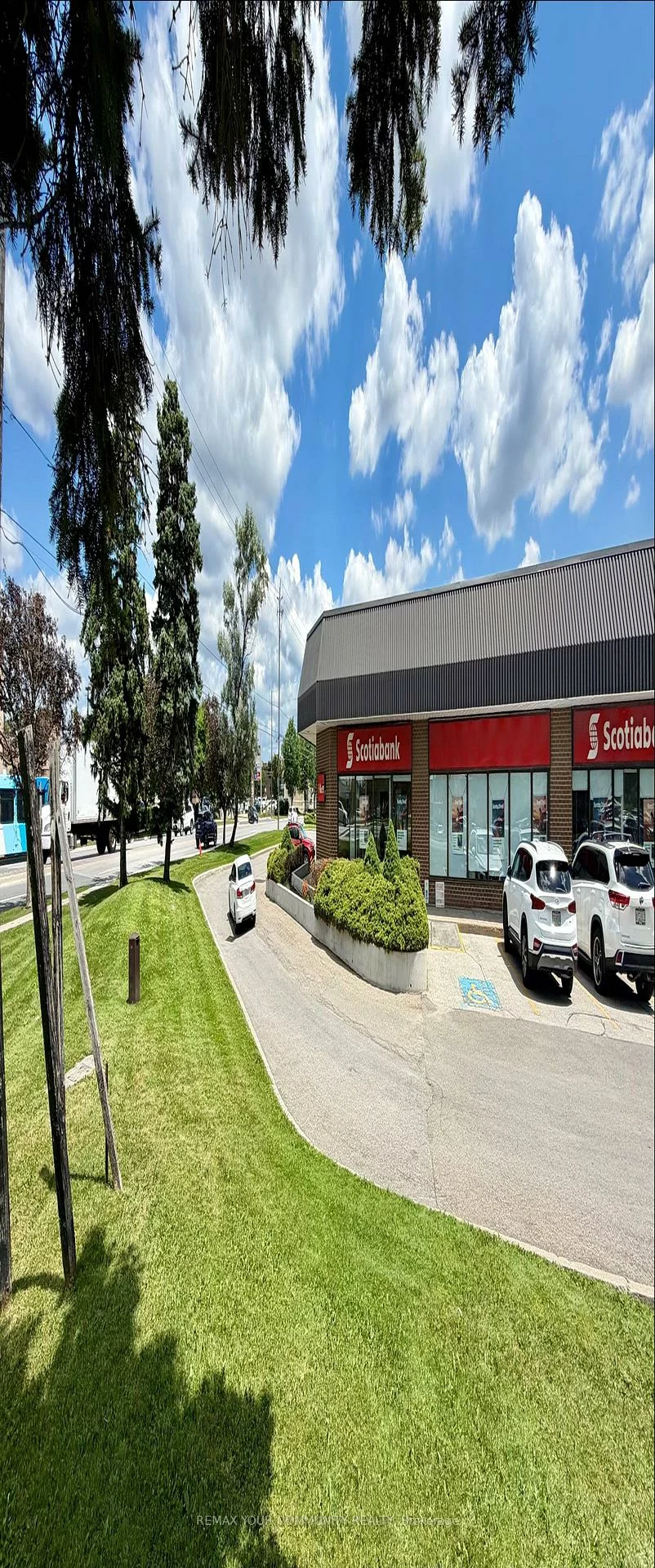 7315, Woodbine, Milliken Mills West, Markham