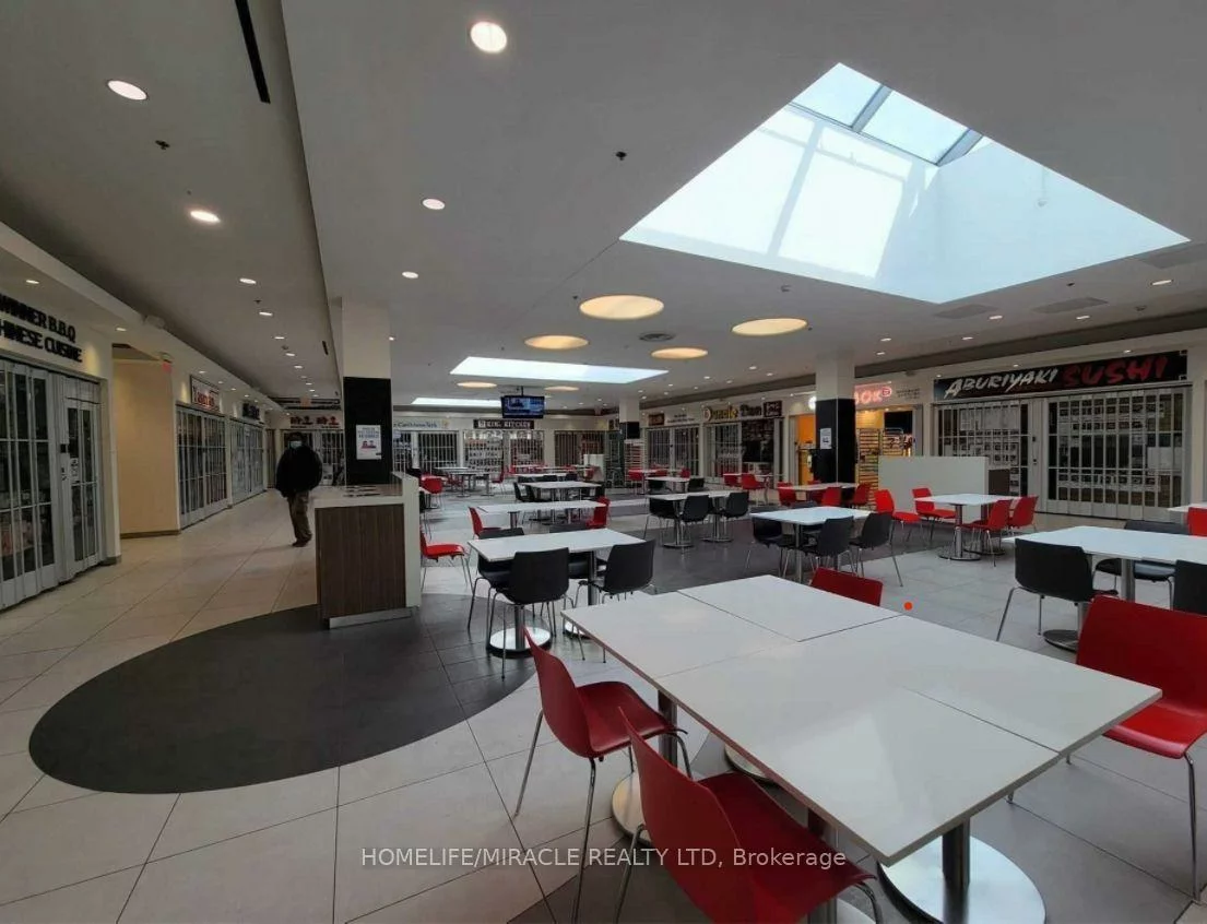 7181, Yonge, Thornhill, Markham