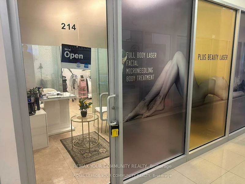 7163, Yonge, Thornhill, Markham