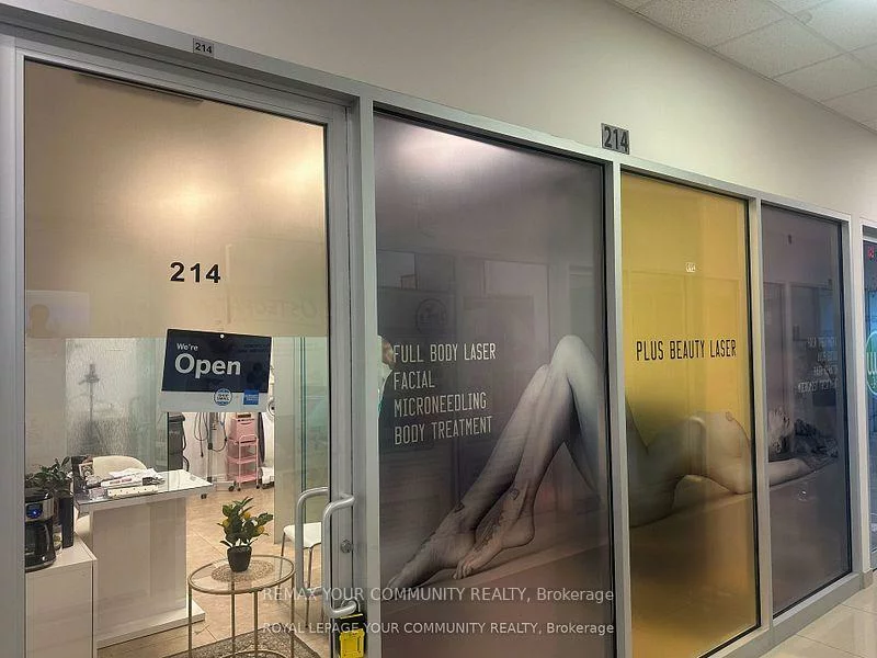7163, Yonge, Thornhill, Markham
